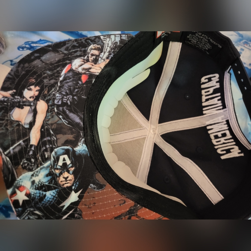 Marvel Captain America Snap Back - image 4